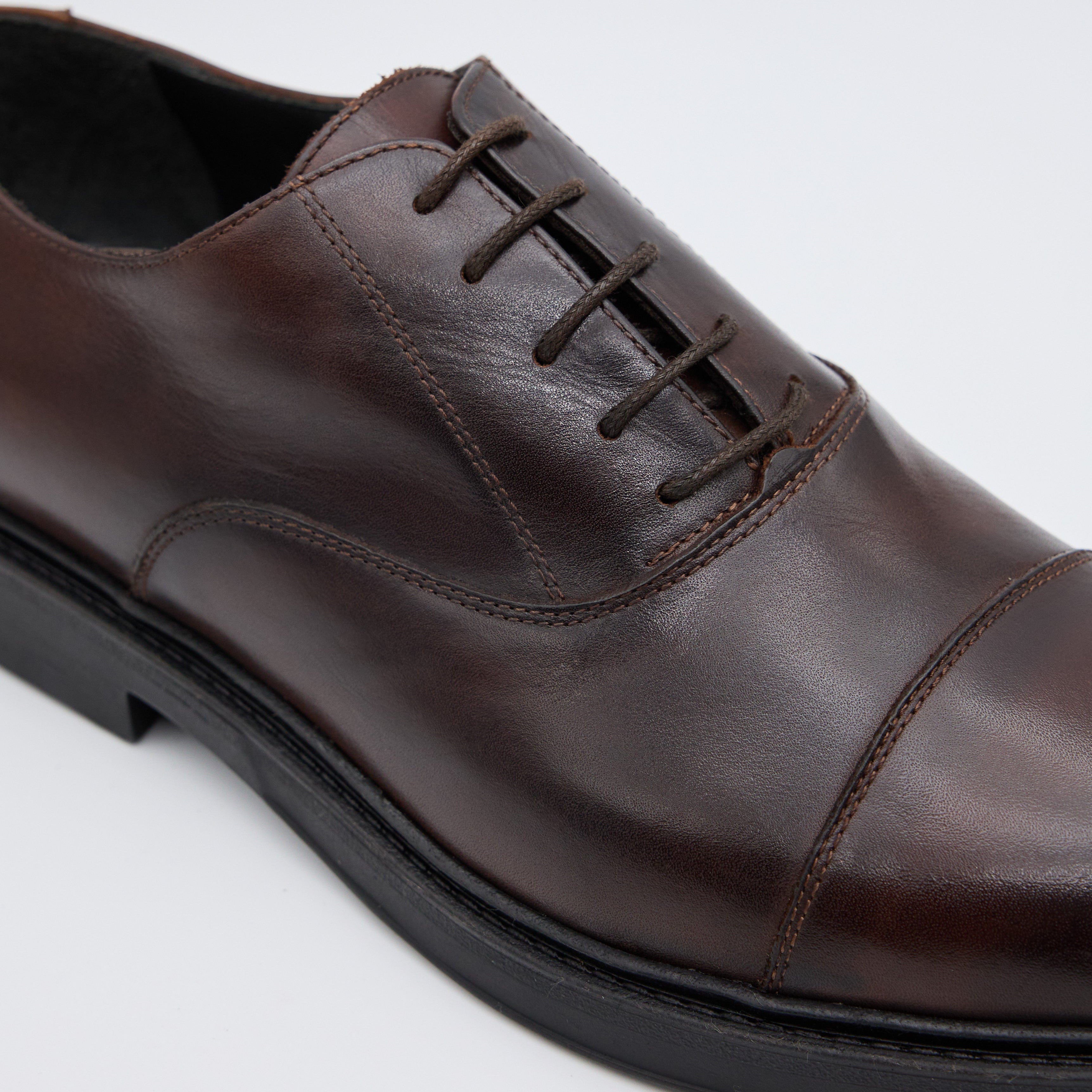 Oxford Cap Toe in Pelle Marrone